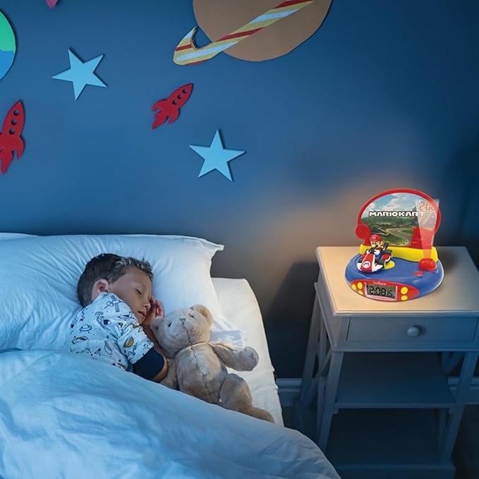 LEXiBOOK - Nintendo Mario Kart Projector Clock, Built-in Night Light, time Projection onto The Ceiling, Sound Effects, Battery-Powered, RP500NI