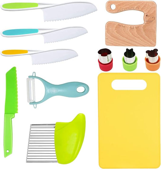 RISICULIS 11 Pieces Wooden Kids Kitchen Knife, Kids Kitchen Set Include Wood Knife, Serrated Edges Plastic Toddler Knife, Crinkle Cutter, Sandwich Cutter, Y Peeler, Cutting Board