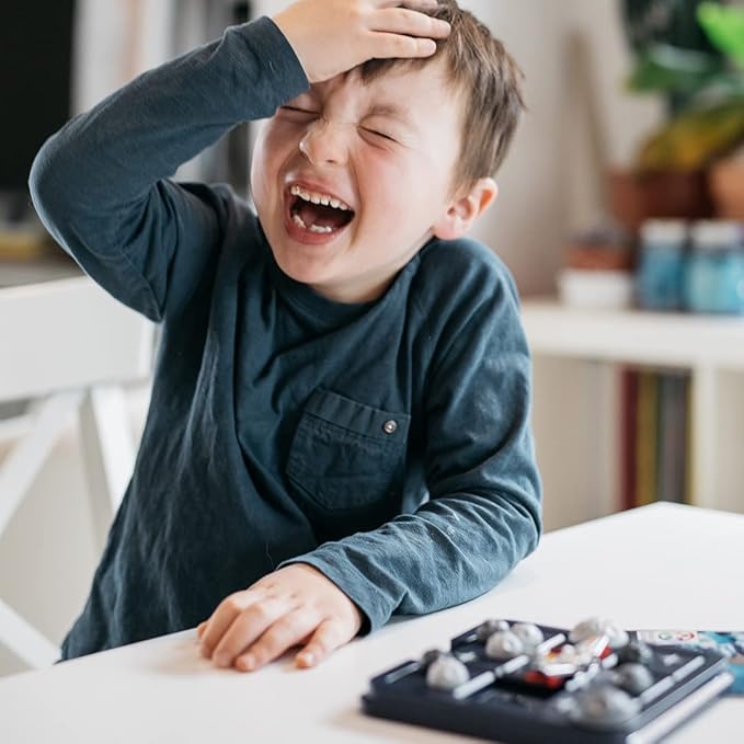 SmartGames Asteroid Escape Travel Sliding Puzzle Game Featuring 60 Challenges for Ages 8-Adult