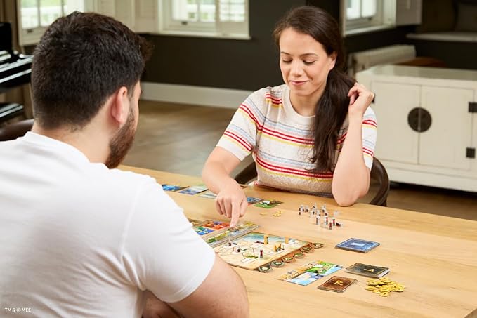 Asmodee The Lord of The Rings: Duel for Middle-Earth Board Game - Epic Strategy Game of Power and Conquest for Kids and Adults, Ages 10+, 2 Players, 30 Minute Playtime