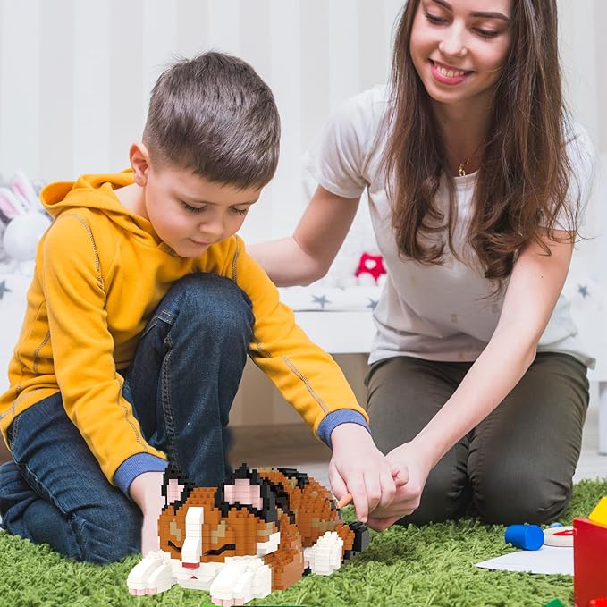 Larcele Micro Building Blocks Set, DIY Mini Building Toy Bricks for Age Over 12 Years, 1027 Pieces KLJM-05 (Tortoiseshell Cat)