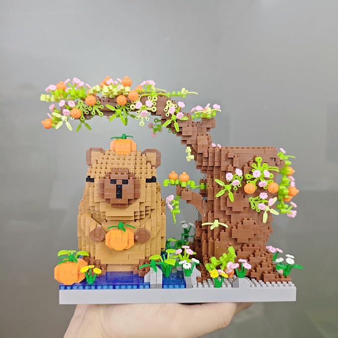 Capybara Model Micro Mini Building Block Toy: Assemble Your Own Dual - Function Pen Holder & Decor - Perfect for Students, a Gift Filled with Joy