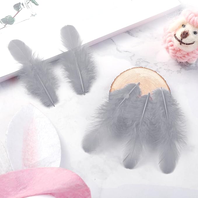 Soarer 300pcs Grey Feathers for Crafts - 3-5inch Craft Feathers Bulk for Wedding Home Party, Dream Catcher Supplies and DIY Crafts(Grey)