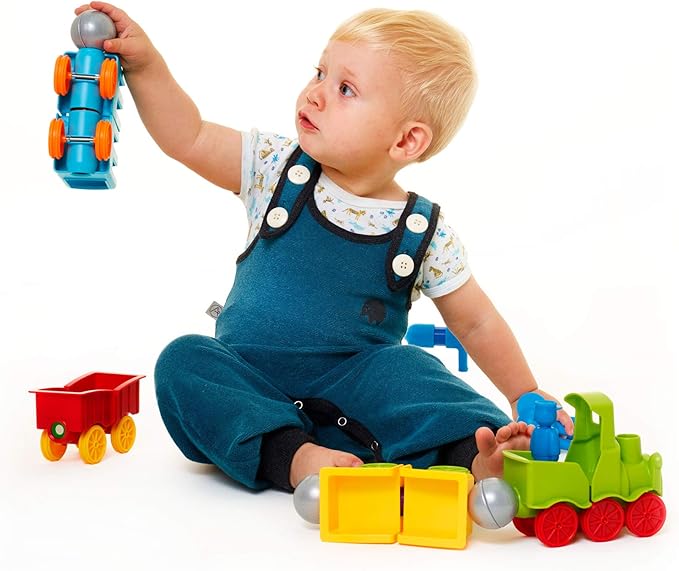 SmartMax My First Animal Train STEM Magnetic Discovery Play Set with Moving Train and Soft Animals for Ages 1-5