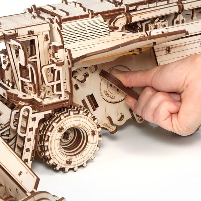 EWA Eco Wood Art Mechanical Model Grain Harvesting Combine GH800-864 pcs – Intricate Wooden Craft Kit - Sustainable DIY Assembly Kit for Adults and Teens