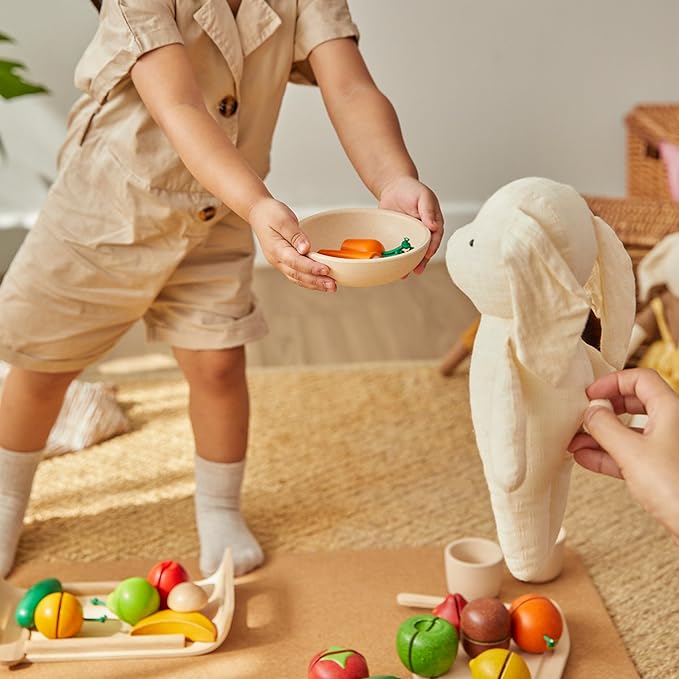 PlanToys Wooden Assorted Fruit and Vegetable Food Set (3416) | Sustainably Made from Rubberwood and Non-Toxic Paints and Dyes
