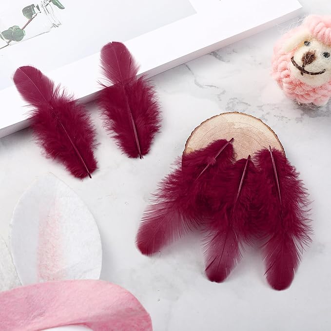Soarer 300pcs Burgundy Rooster Feathers Bulk - 3-5inch Craft Feathers for Wedding Home Party, Dream Catcher Supplies and DIY Crafts(Burgundy)