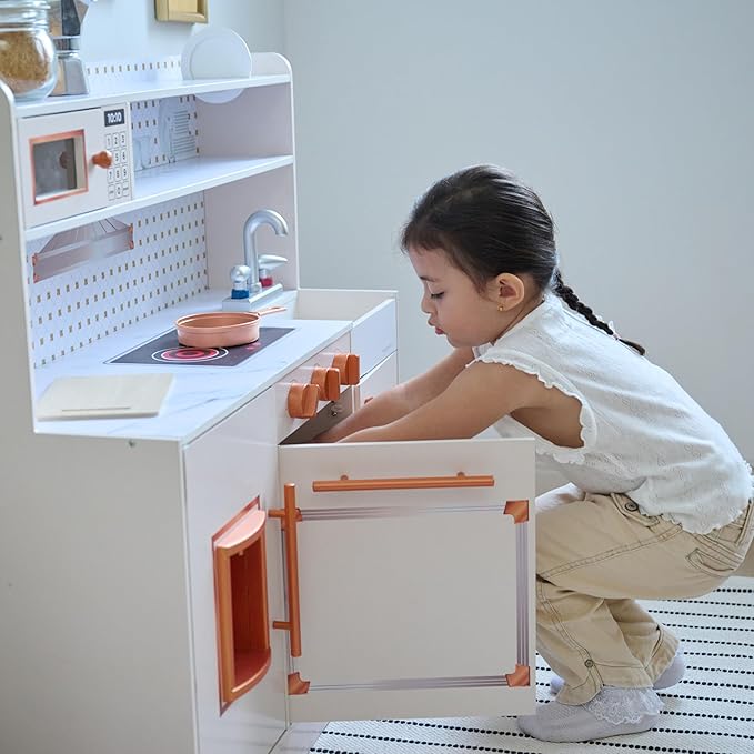 Teamson Kids Wooden Play Kitchen for Toddlers with Accessories, Pretend Cooking Set for Kids Age 3+, White Toy Kitchen Playset, Retro Design, Realistic Features for Boys & Girls, St. Louis Collection