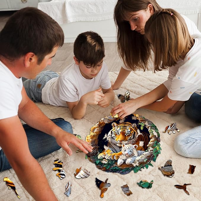 Wooden Puzzles for Adults - Unique Animal Shaped Tiger Family Puzzle, 3D Vision Wooden Jigsaw Puzzle, Christmas Birthday Gifts for Friends/Family, Home Decor 11.4 * 11.4in 200pcs