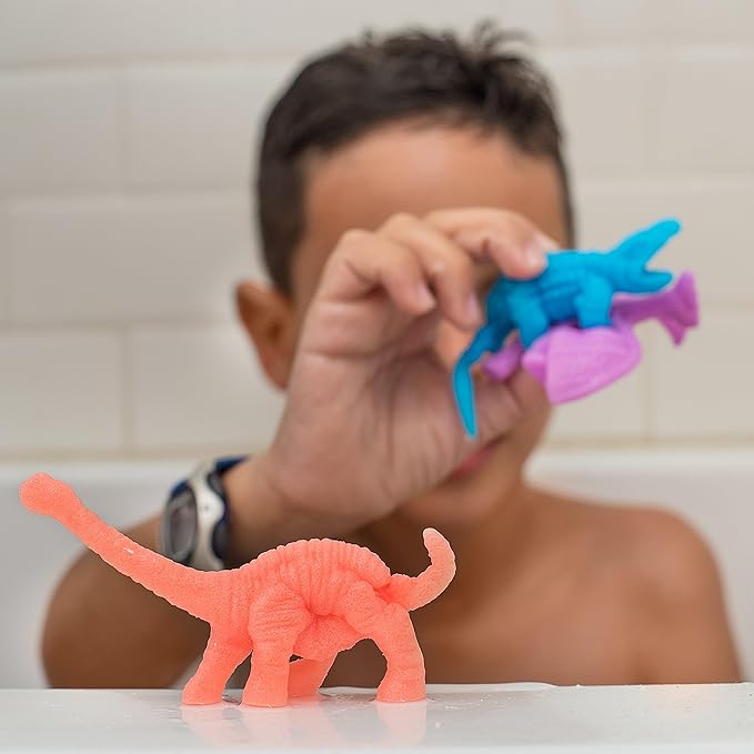 IPIDIPI TOYS Water Growing Dinosaur Toys for Kids – Fun Party Favors, Goodie Bag Stuffers, Classroom Activities and Holiday Prizes – Assorted Colors, Pack of 25