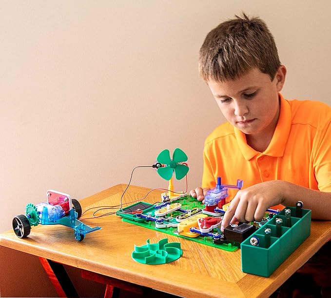 Snap Circuits Green Energy Electronics Exploration Kit | Over 125 Exciting STEM Projects | Full Color Project Manual | 45+ Snap Circuits Parts | STEM Educational Toys for Kids 8+