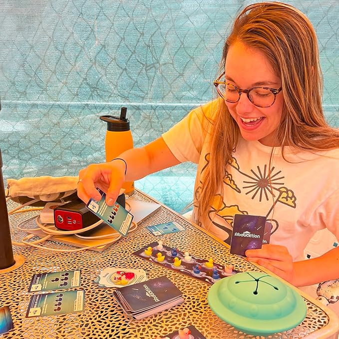 Abducktion - IntergalacDuck Research Expansion Pack, 25-30 Minutes, Additional Cards, 2 More Boards for up to 6 Players, and Glitter Ducks!