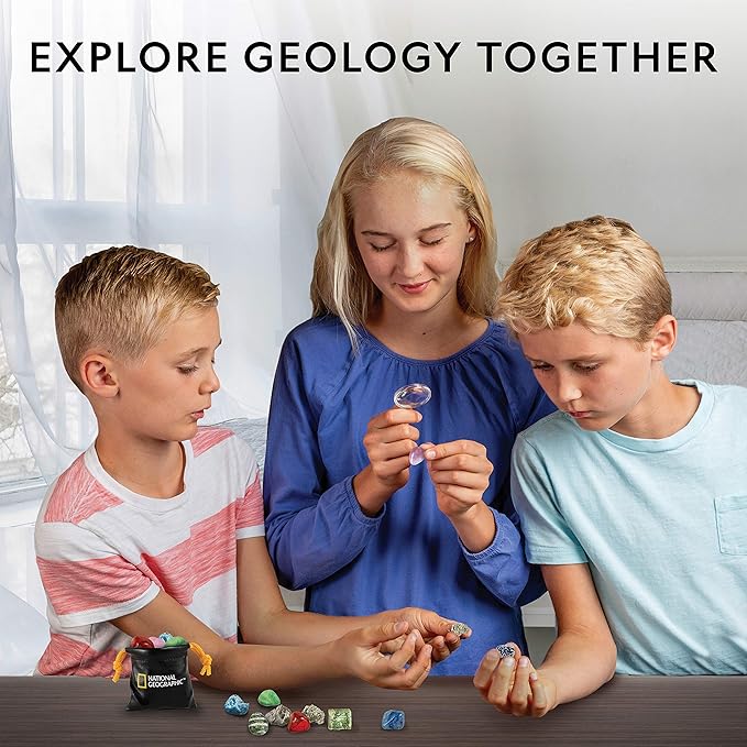 National Geographic Rocks & Mineral Collection - Rock Collection Box for Kids with 15 Gemstones and Crystals, Geology for Kids, Crystal Collection, Science Kit, Rock Gift (Amazon Exclusive)