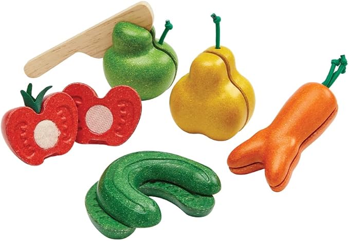 PlanToys® Wonky Fruit & Vegetables Wooden Playset Includes 5 Sliceable Fruits & Veggies | Pretend Cutting Food Toy with Wooden Knife | Montessori Toy for Toddlers