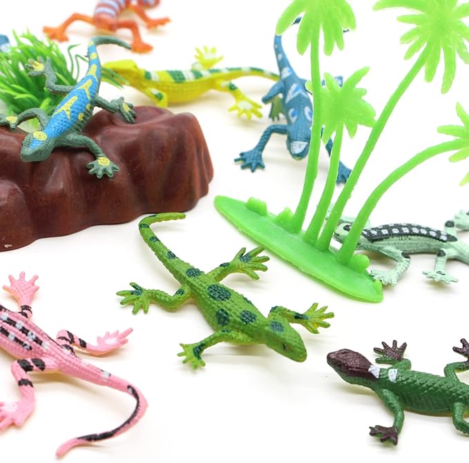 SmilerSmile Animal Assorted Mini Plastic Figures Toy Set, Educational Party Cake Topper, Goody Bag Filler (12pcs Small Lizard)