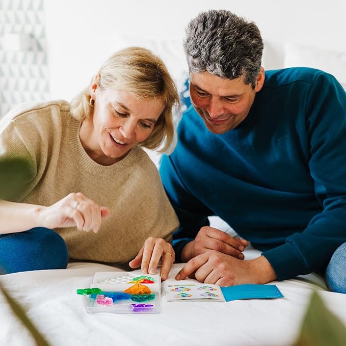 SmartGames IQ Love Travel Puzzle Game with 120 Challenges for Ages 7 - Adult