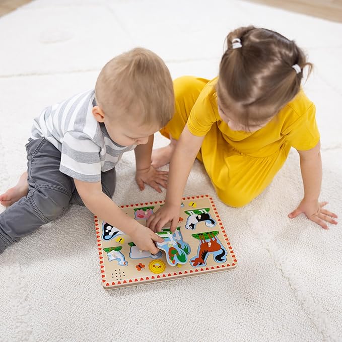 Melissa & Doug Farm Animals Sound Puzzle - Wooden Peg Puzzle with Sound Effects (8 pcs)