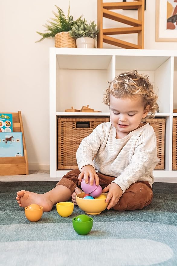 Montessori Large Rainbow Colored Sorting Ball in Cup | Preschool Color Matching Toy | Gross Motor Transfer Activity | 6 Toddler Safe Wooden Balls 46mm in Diameter - Non-Choking-Hazard