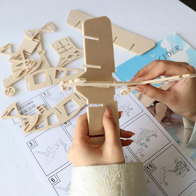 Felt 3D Puzzle Children's Educational Glider 3D Stereo Puzzle, DIY Aviation Model Kit, Can Be Used as Room Decoration, Interesting Toy Gift Choice