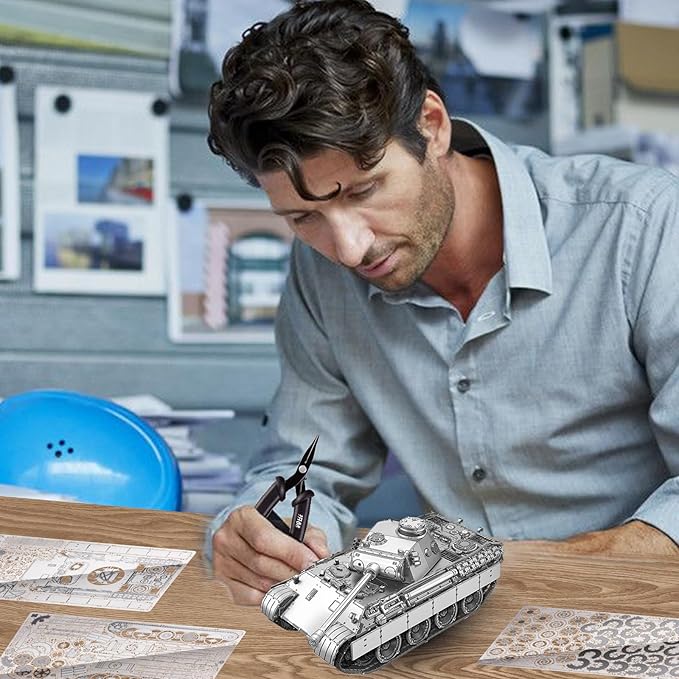 Piececool 3D Puzzles for Adults, German Panther D Tank Model Kits Building (1:48 Scale), Military Model 3D Puzzle Kit for Teen Birthday Gifts - 413 Pcs