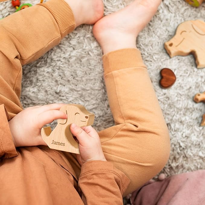 Wooden Dogs Family Puzzle, Personalized Puzzles with 2–5 Names, Father's Day Personalized Gifts for Mom Dad Kids Teen Boys Girls Grandma, Toddler Men Mother's Day Birthday