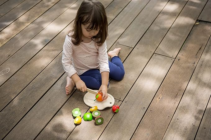 PlanToys 7 Piece Assorted Fruit Kitchen Food Playset (3600) | Sustainably Made from Rubberwood and Non-Toxic Paints and Dyes